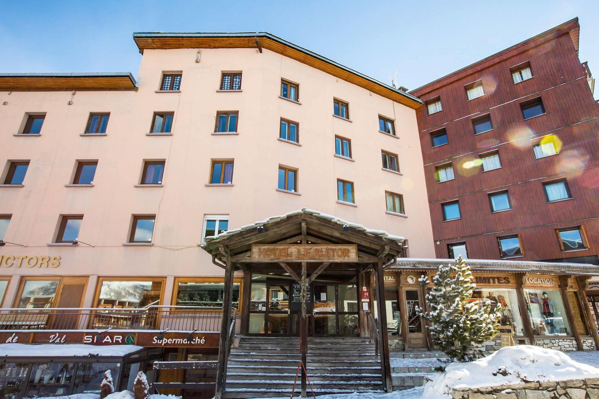 Langley Hotel Victors Val-d'Isere Exterior photo